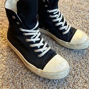 Black High-Top Canvas Sneakers with White Toe and Laces